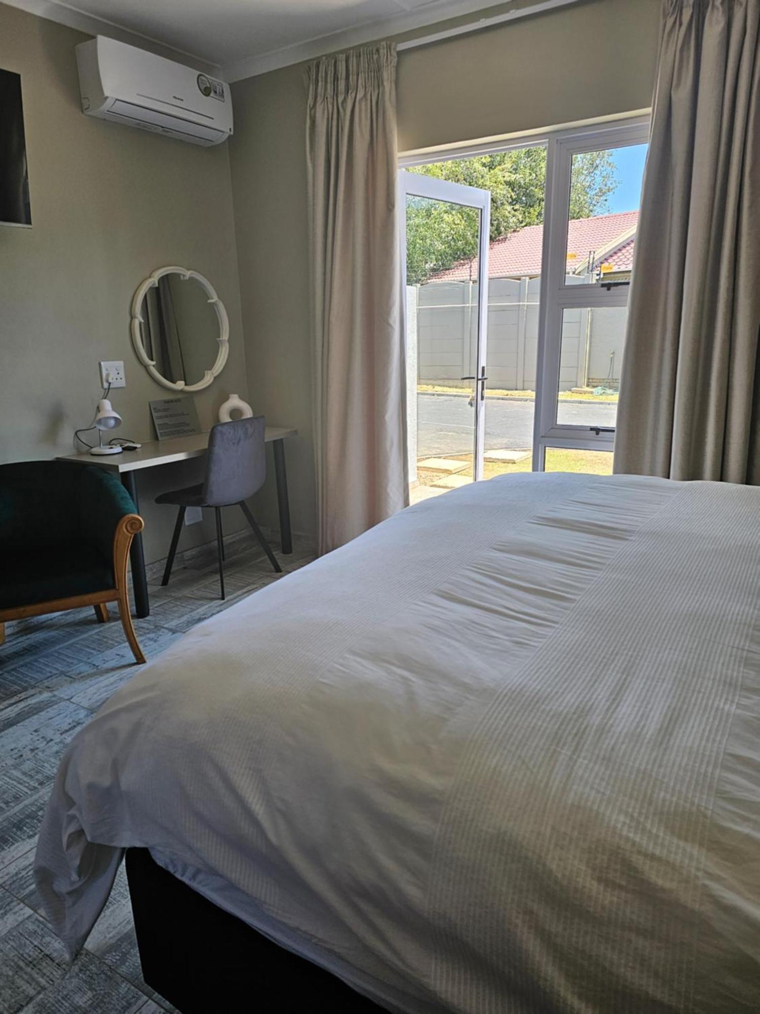 The Armagh Guesthouse Boksburg Bagian luar foto