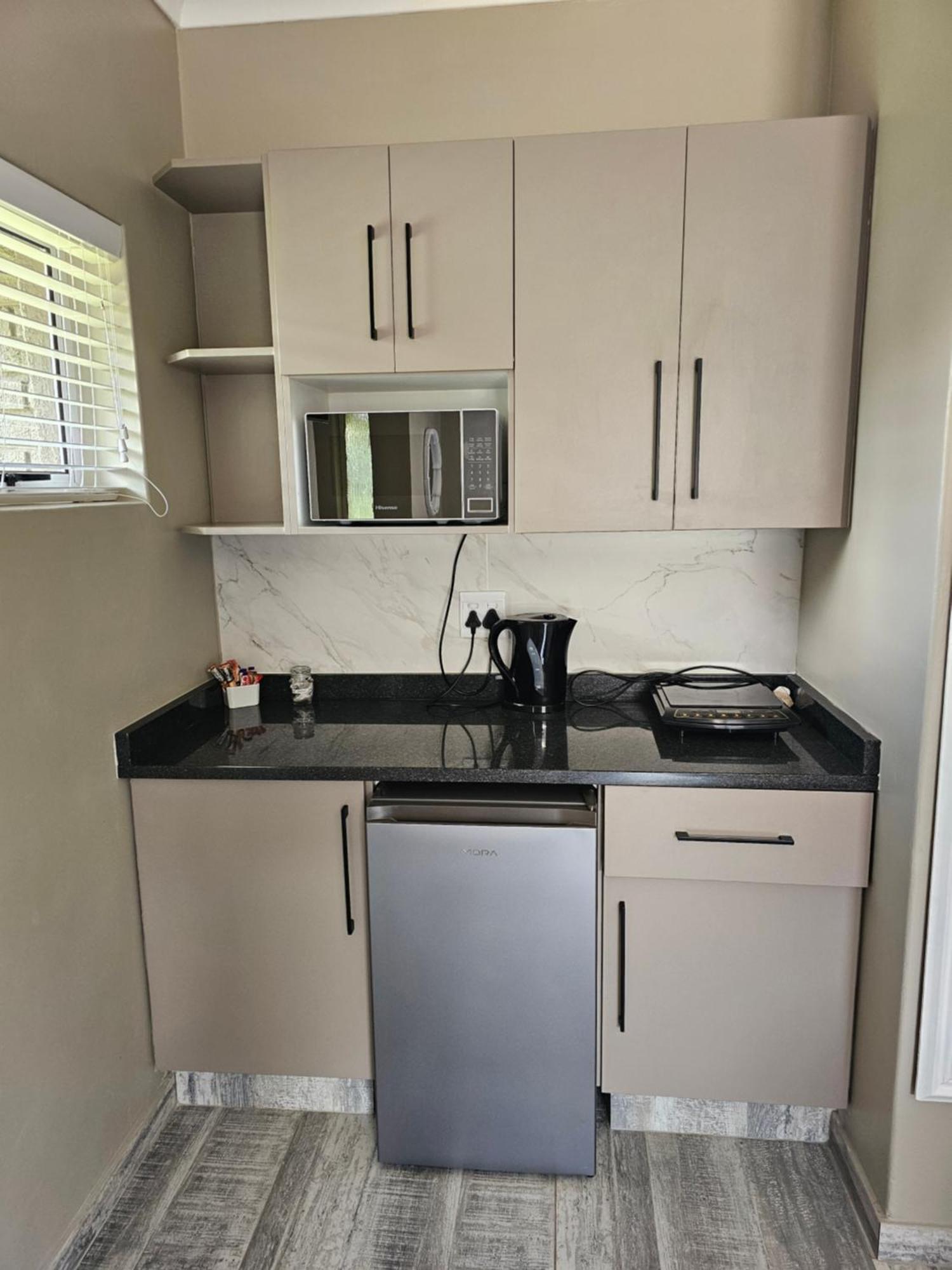 The Armagh Guesthouse Boksburg Bagian luar foto